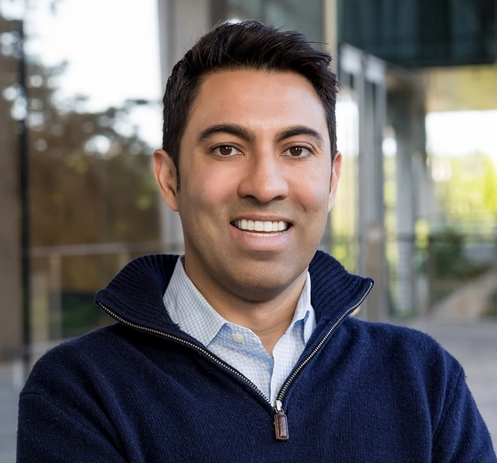 Saatva Ricky Joshi  2024 Headshot  4